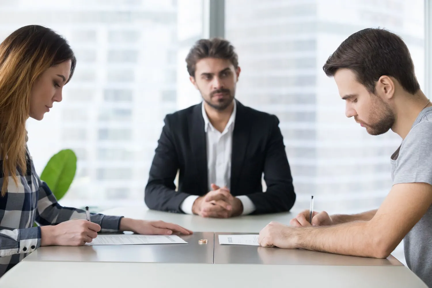 How EH Mediation Guides Couples Toward Fair and Balanced Outcomes Frodsham