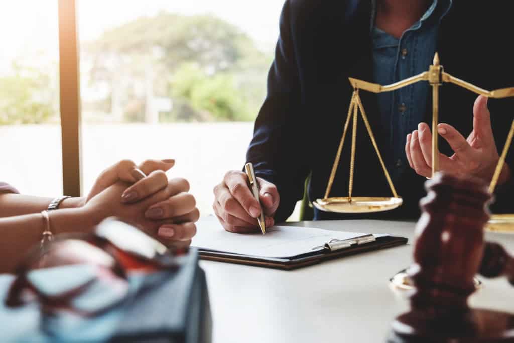 Court Applications vs. Mediation: A Less Stressful Path with EH Mediation Frodsham